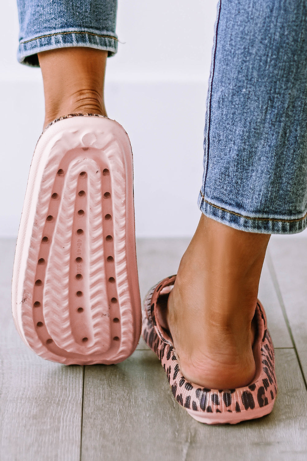 LivelyLooks Thick Sole Slip-On Sandals Sliders Black Pink Leopard Print EU36-43 women's fashion