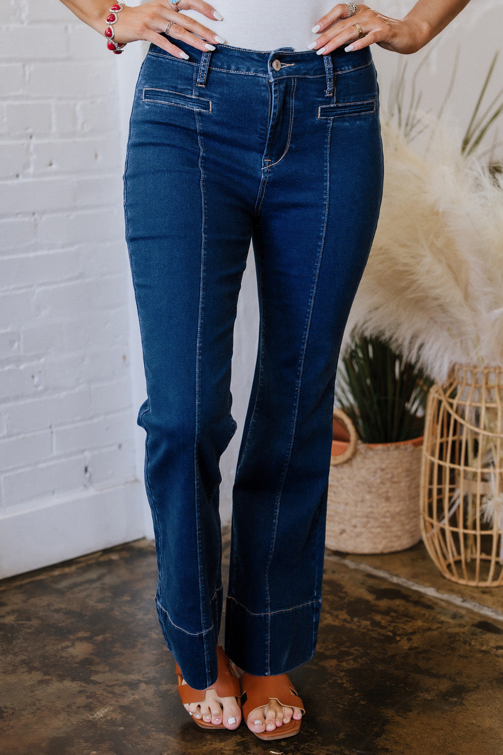 Women's Women's Deep Wash Straight Jeans Centre Seam Detail Sizes 4-16 at LivelyLooks