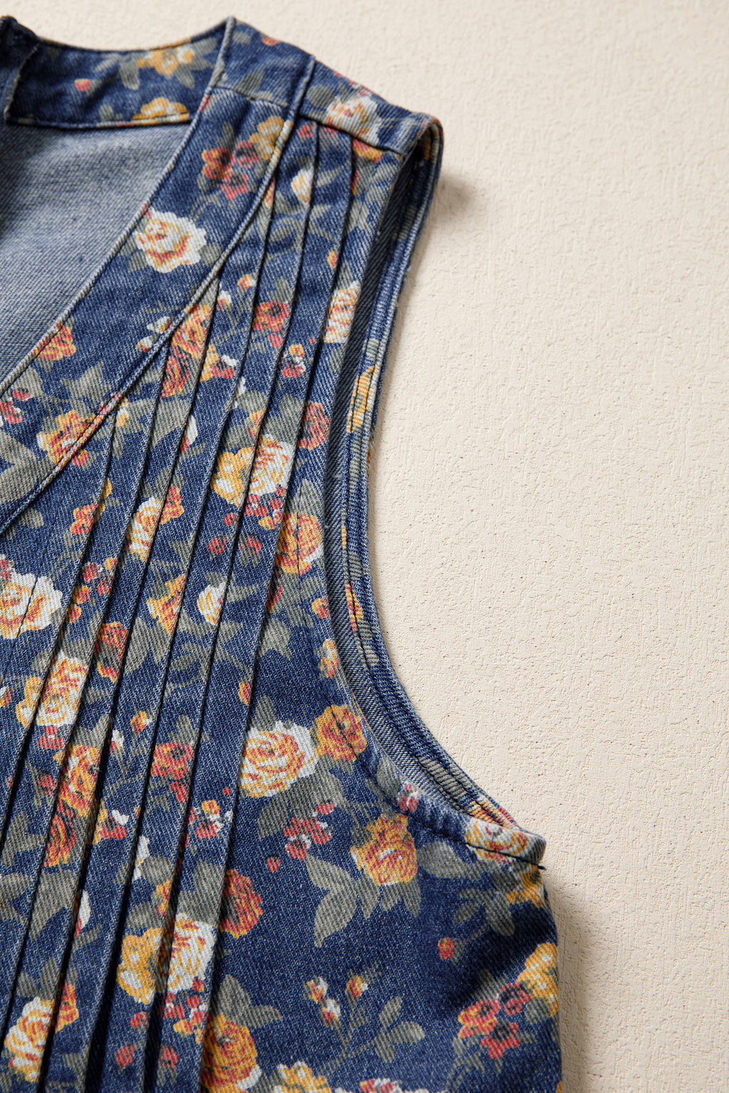 Women's Blue Retro Floral Print Bow Tie V-Neck Pleated Denim Romper at LivelyLooks