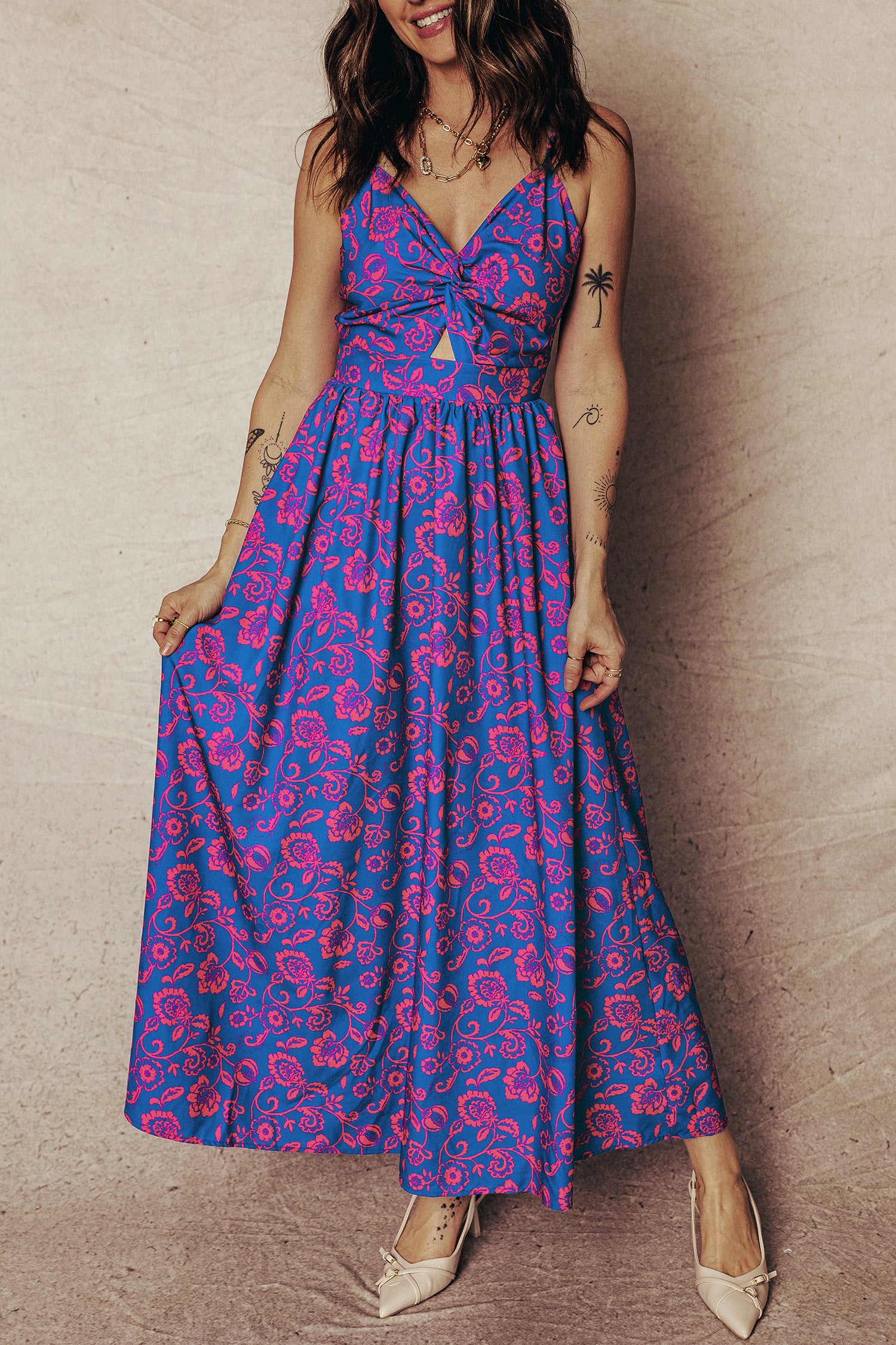 Women's Blue Floral Print Twisted V-Neck Tied Backless Maxi Dress at LivelyLooks