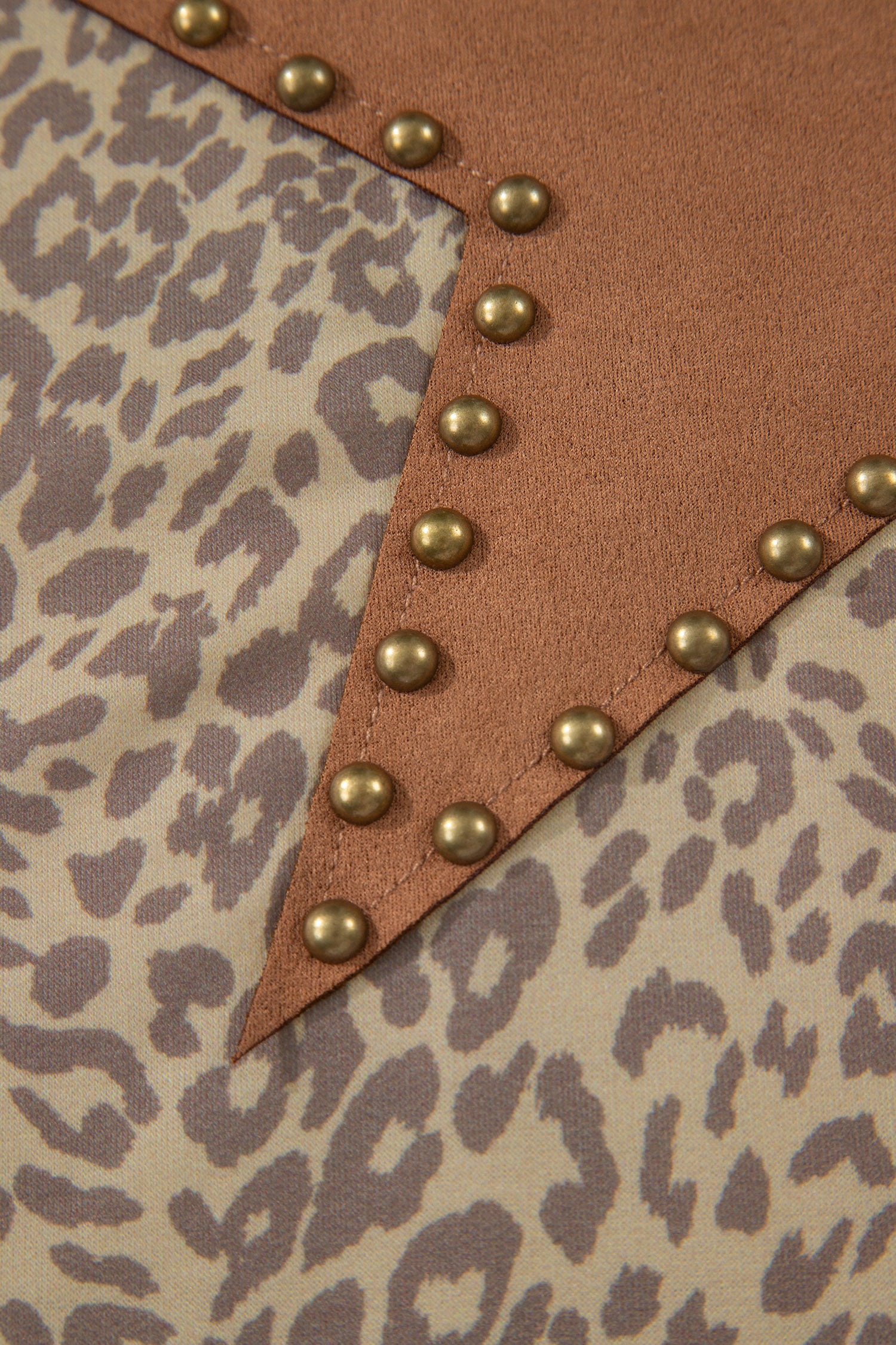 LivelyLooks Khaki Leopard Retro Studded Star Patch Loose Tee Animal Print T-Shirt Boho Top women's fashion
