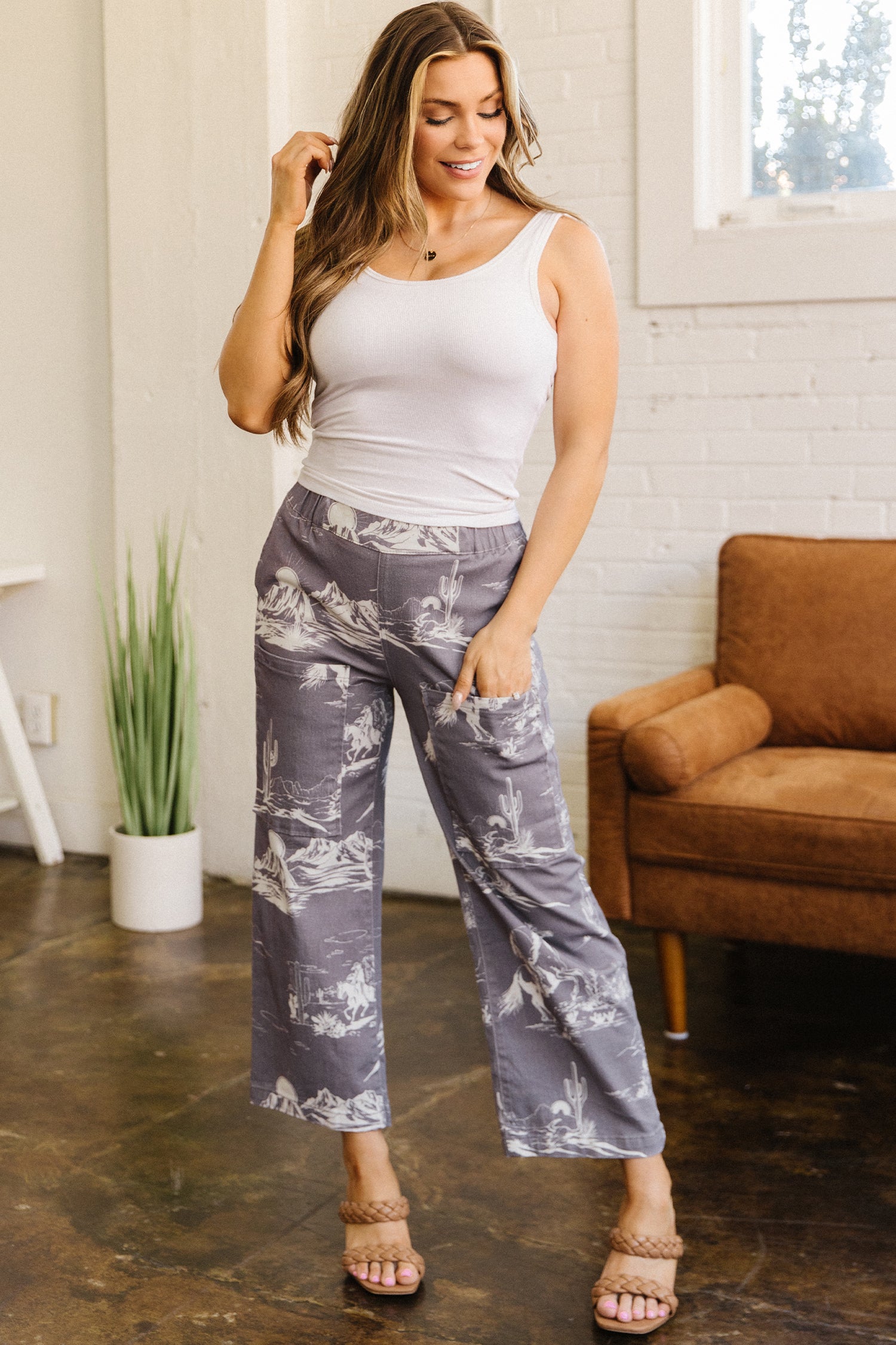 Women's Grey Wild West Print Straight Leg Jeans Elastic Waist UK 4-16