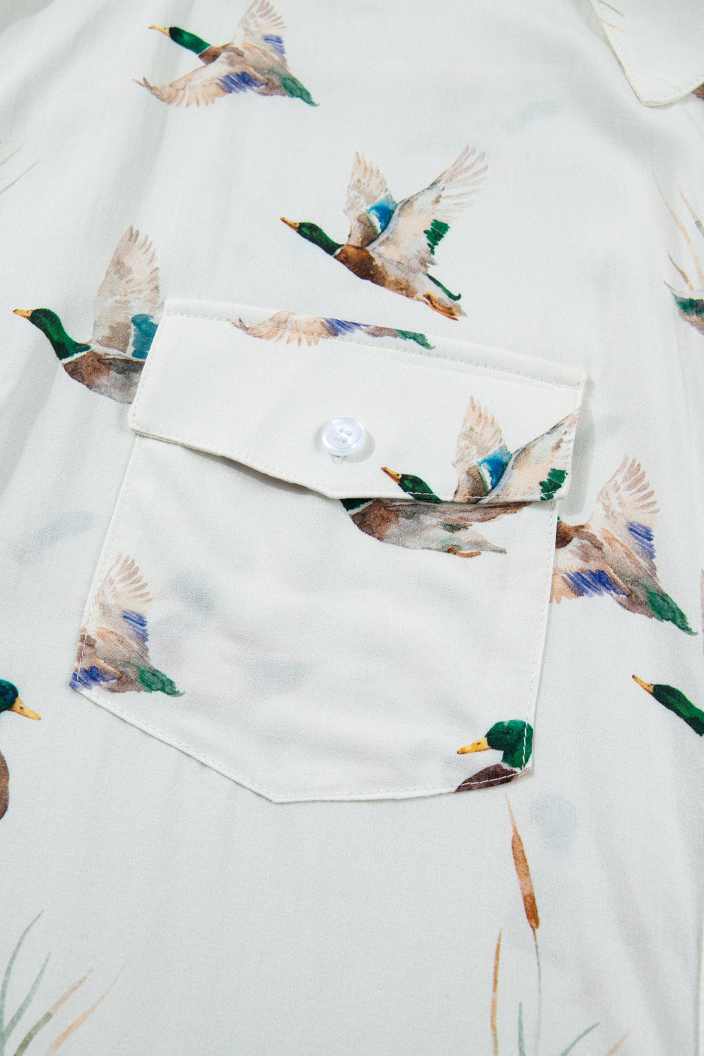 White Mallard Print Button Flap Pocket Short Sleeve Shirt | UK 8–22