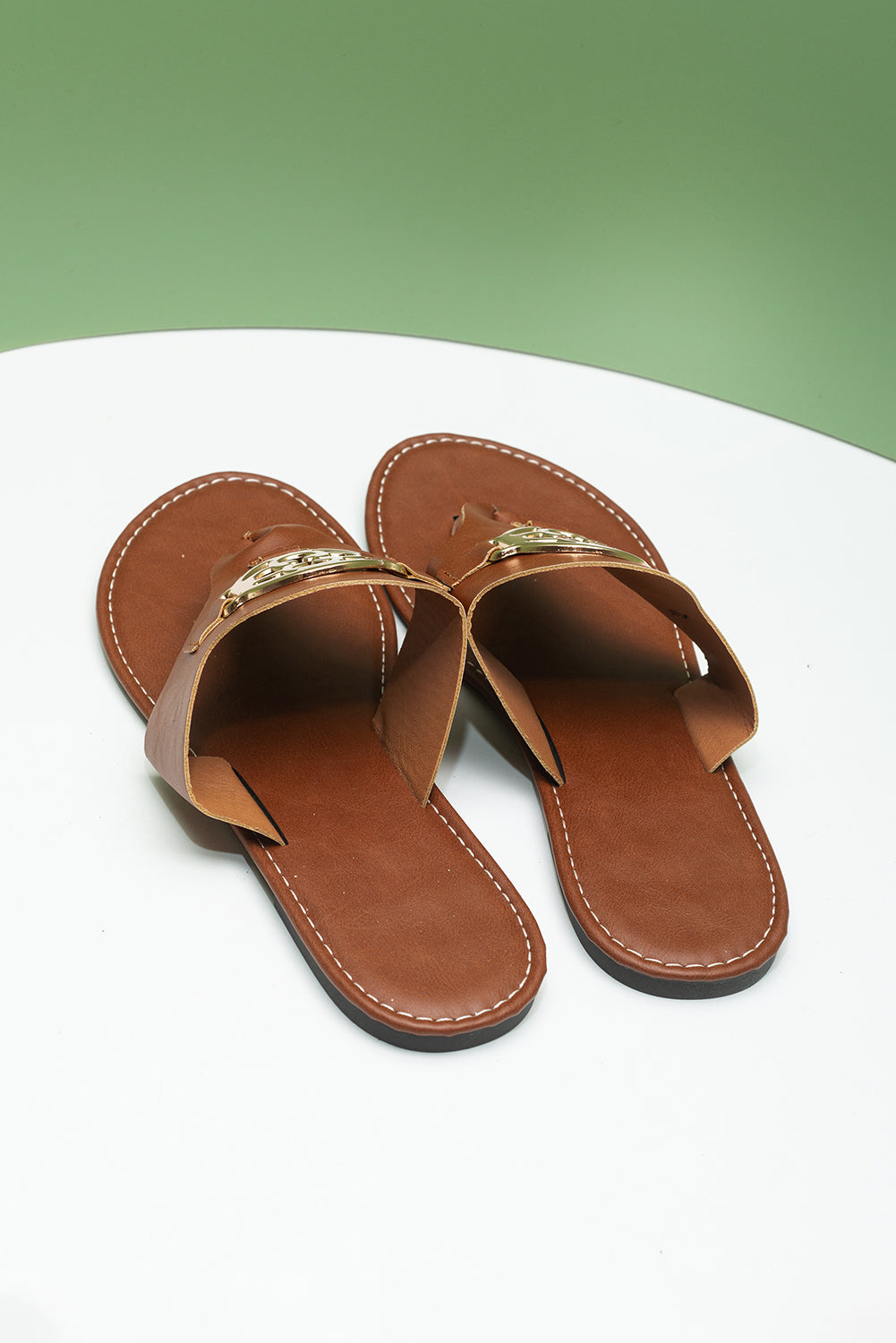 LivelyLooks Brown Metal Decor PU Leather Thong Sandals Slip-On EU37-42 women's fashion