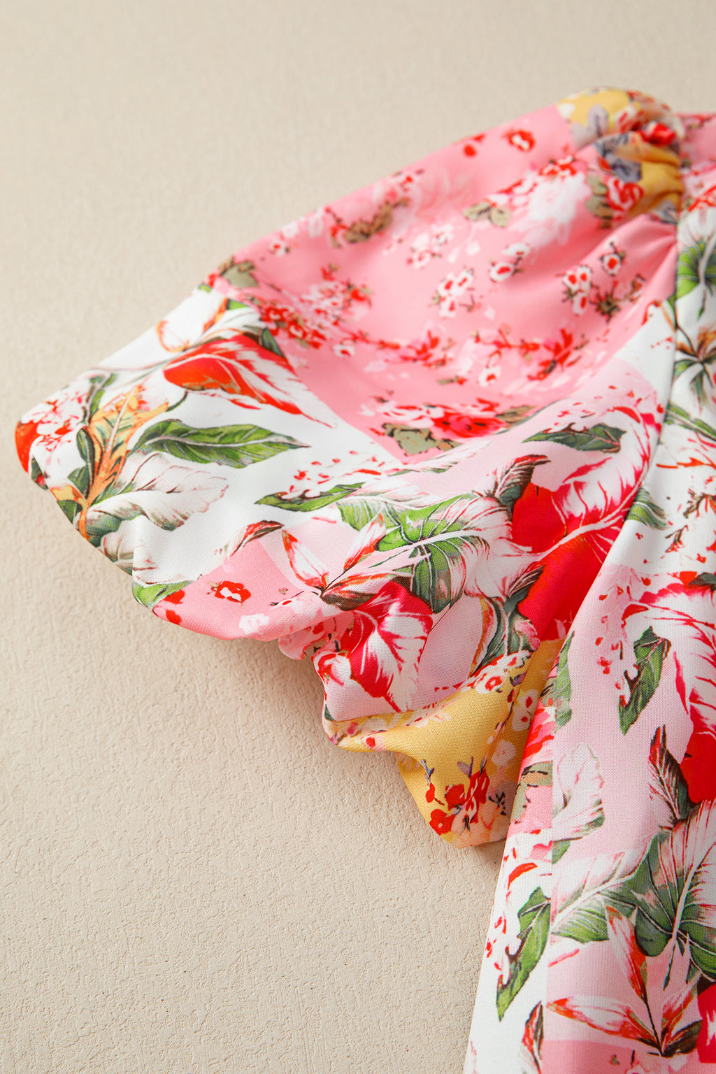 Women's Pink Contrast Collared V Neck Short Sleeve Floral Blouse at LivelyLooks