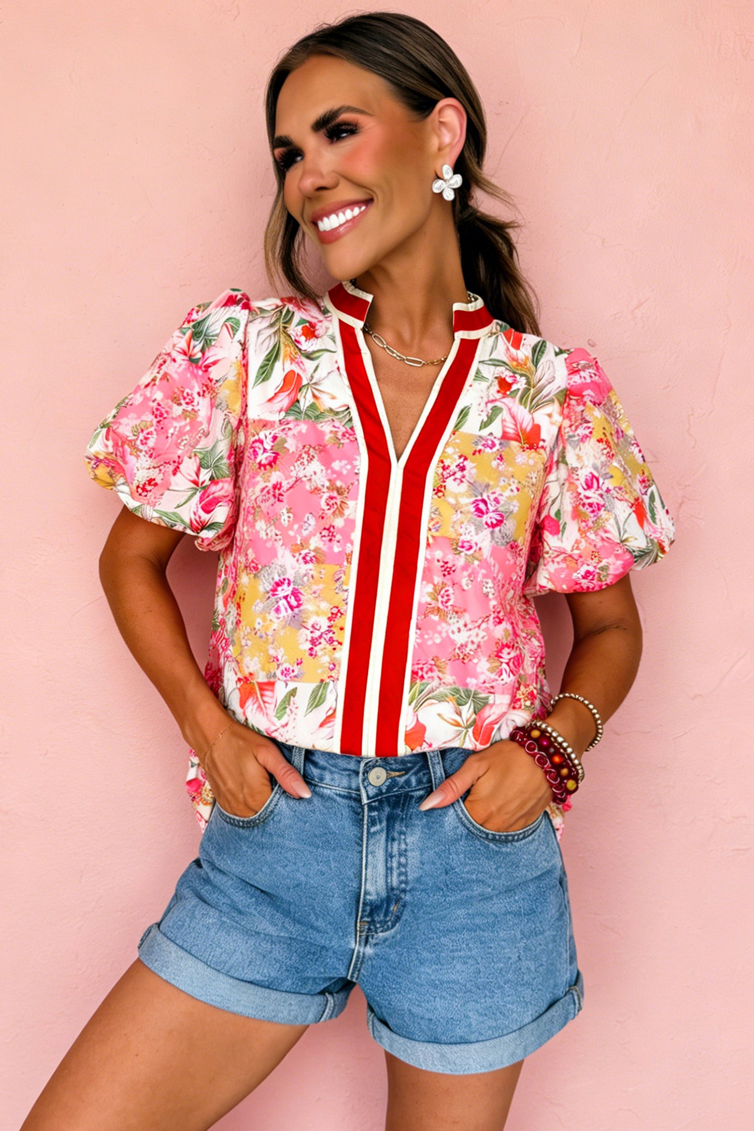 Women's Pink Contrast Collared V Neck Short Sleeve Floral Blouse at LivelyLooks
