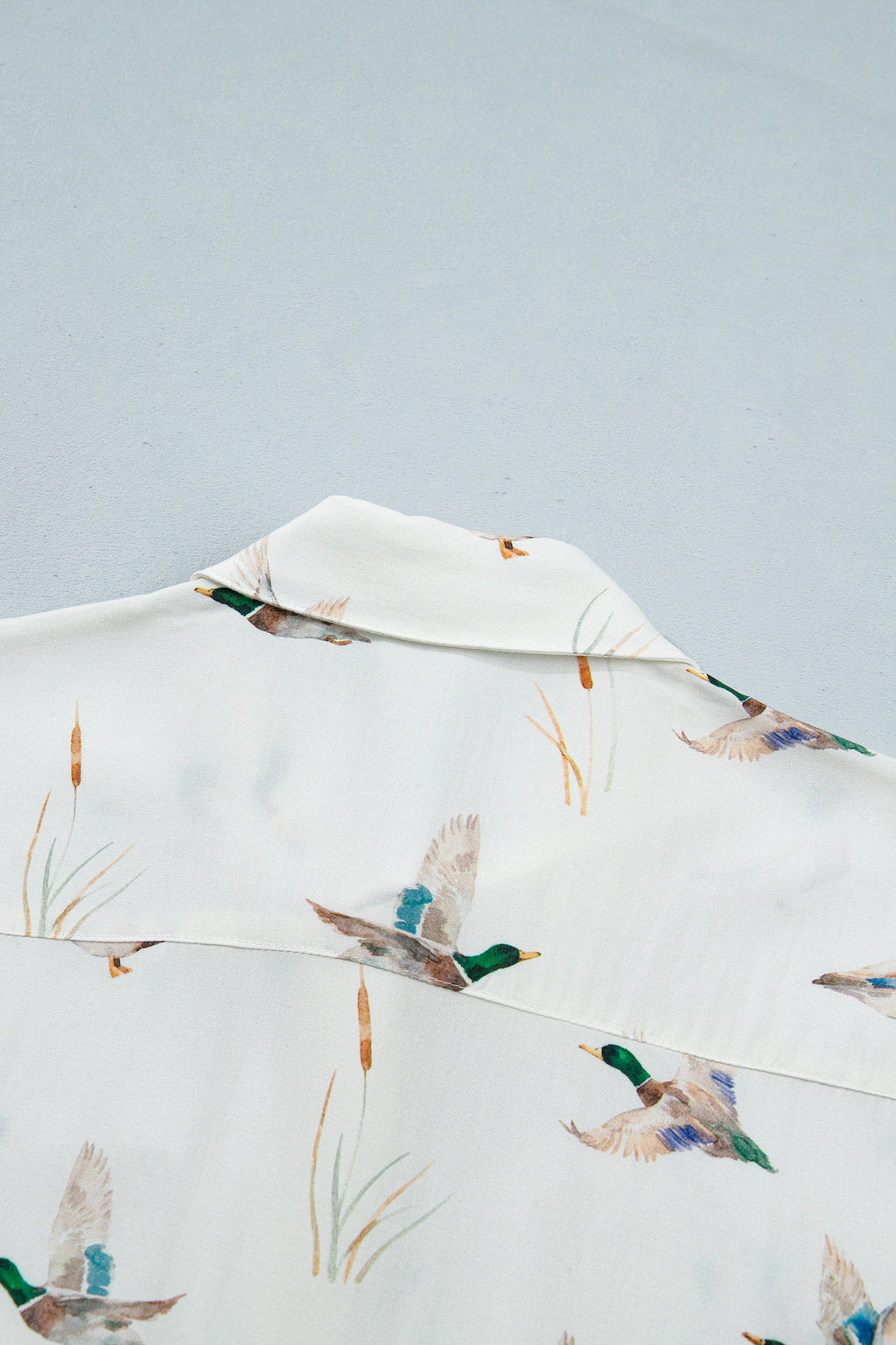 White Mallard Print Button Flap Pocket Short Sleeve Shirt | UK 8–22
