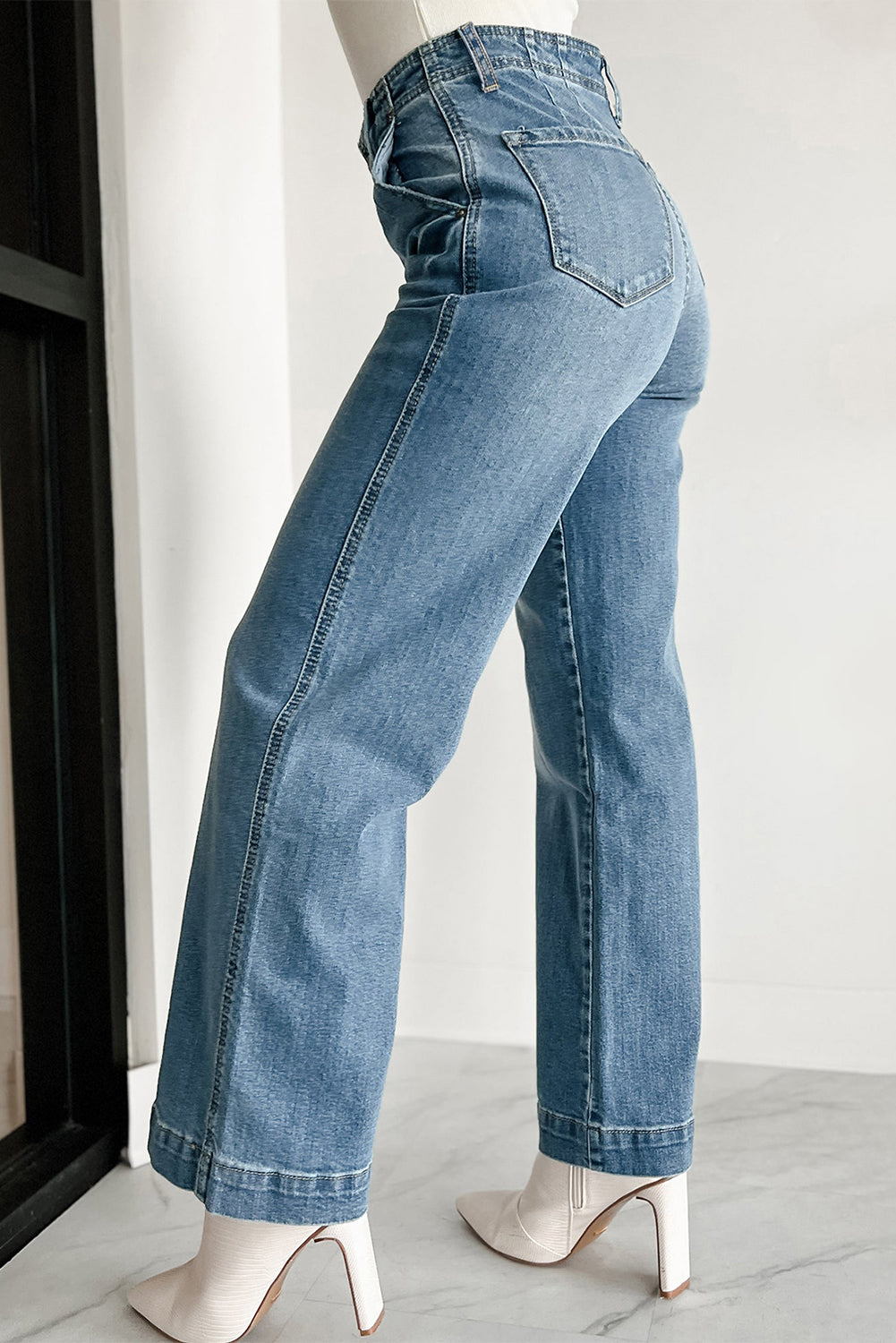 Women's Women's Medium Wash Straight Jeans Multi Button Loose Leg Sizes 6-16 at LivelyLooks