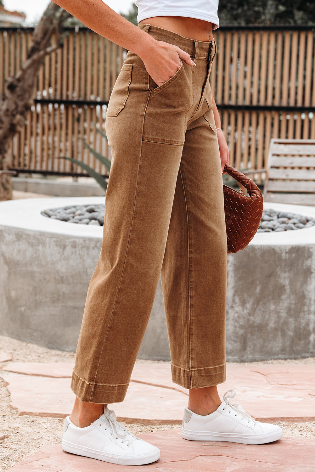 Women's Women's Cropped High Rise Wide Leg Jeans 3 Colours Sizes 4-16 at LivelyLooks