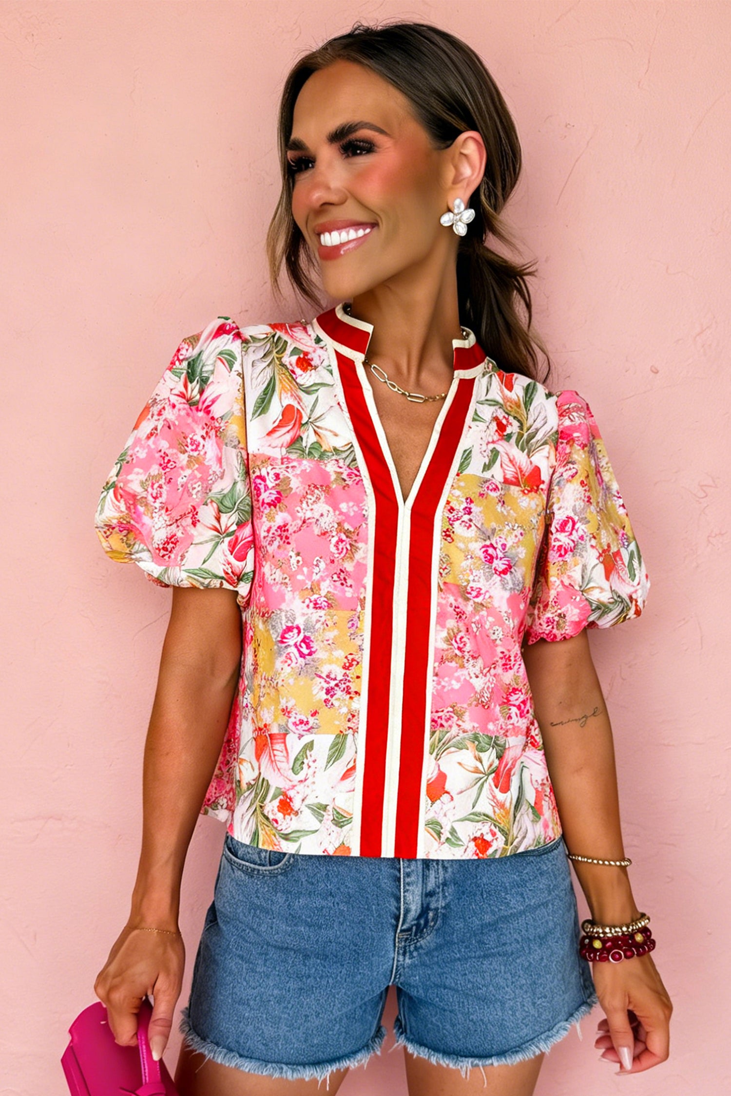 Women's Pink Contrast Collared V Neck Short Sleeve Floral Blouse at LivelyLooks