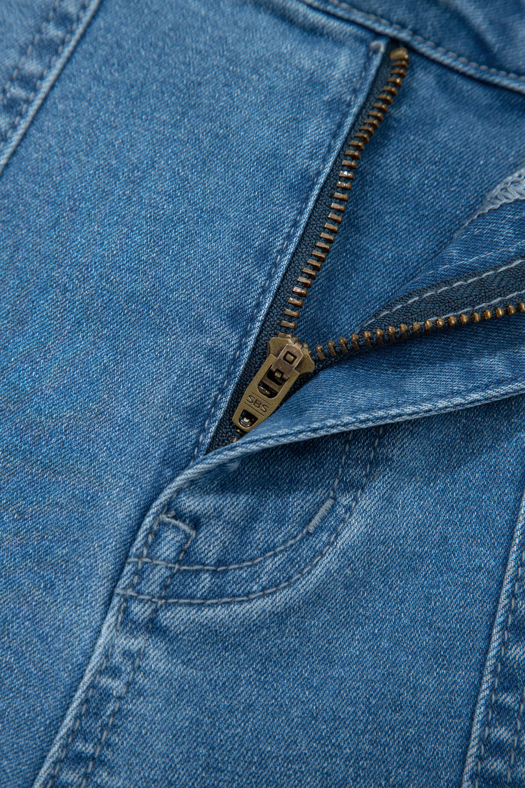 Women's Women's Retro Washed Loose Jeans Patch Pocket 2 Colours Sizes 4-16 at LivelyLooks