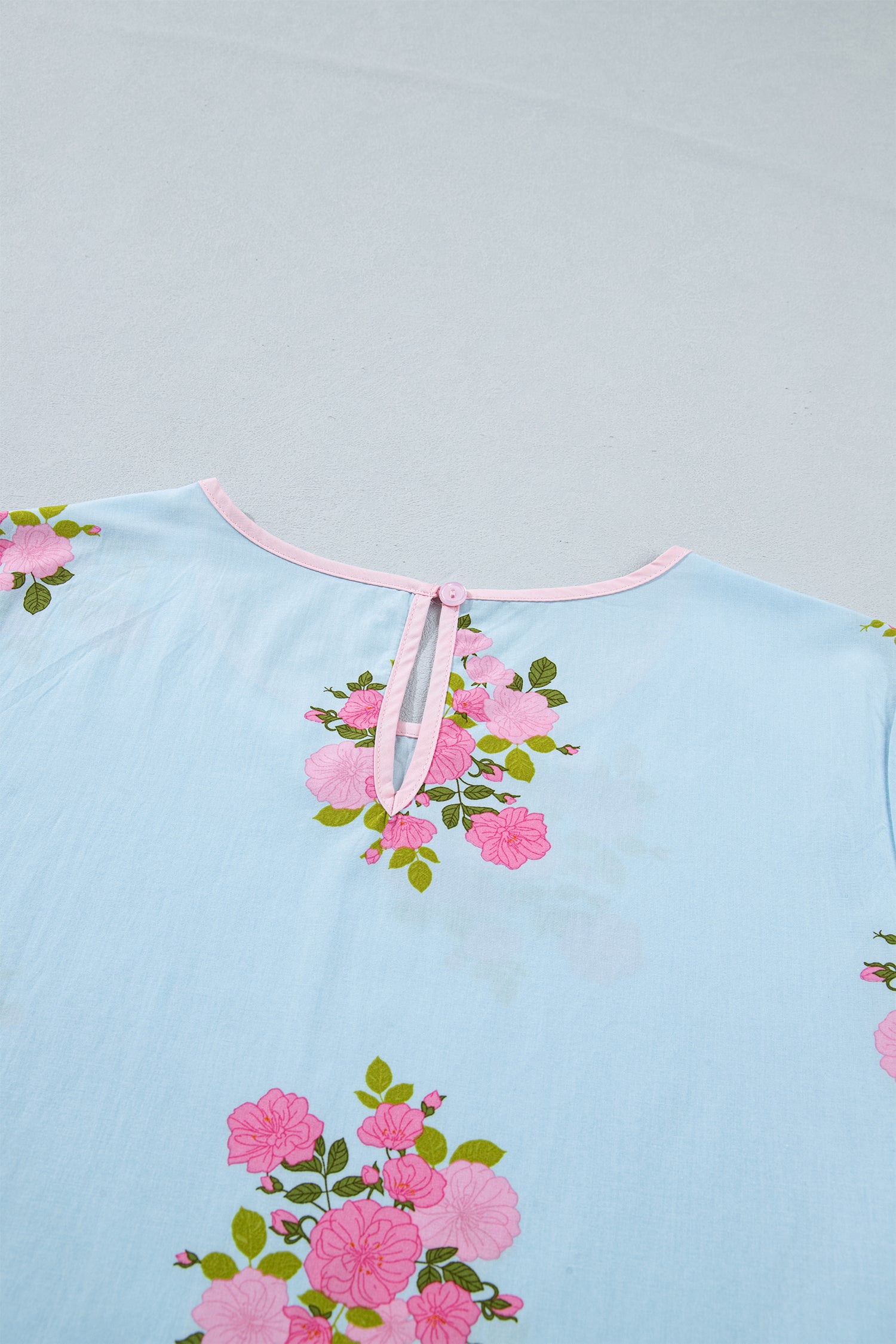 Women's Sky Blue Floral Print Button Cuff 3/4 Sleeve Round Neck Blouse at LivelyLooks