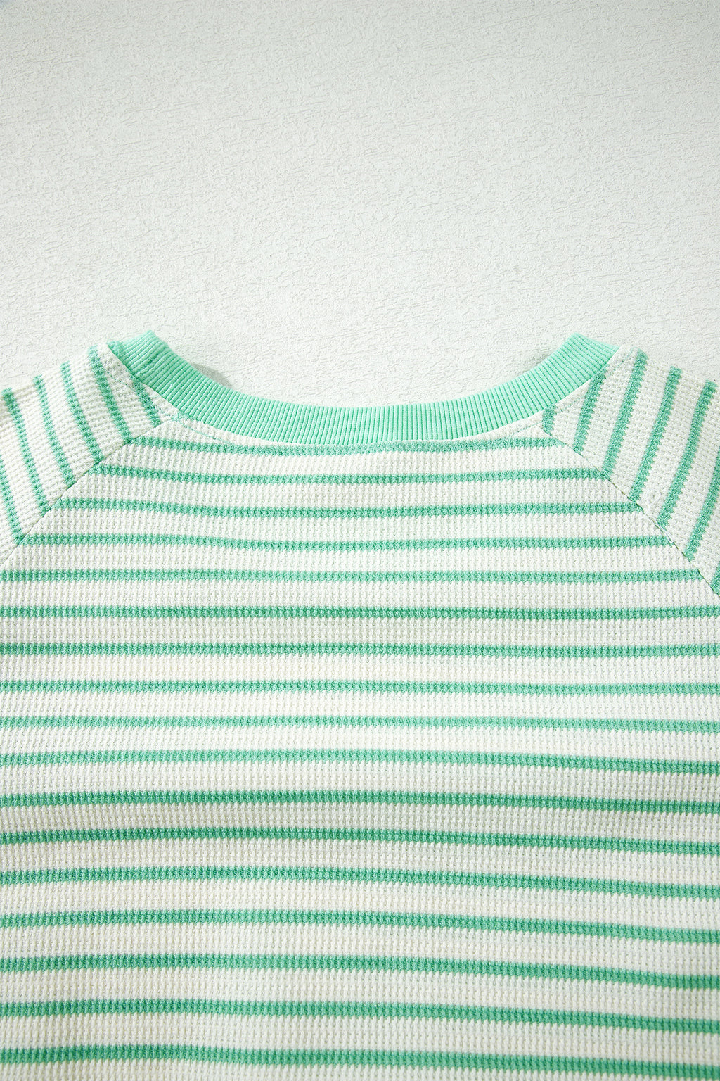 LivelyLooks Women's Stripe Colourblock Trim Round Neck Short Sleeve Tee Top Green women's fashion