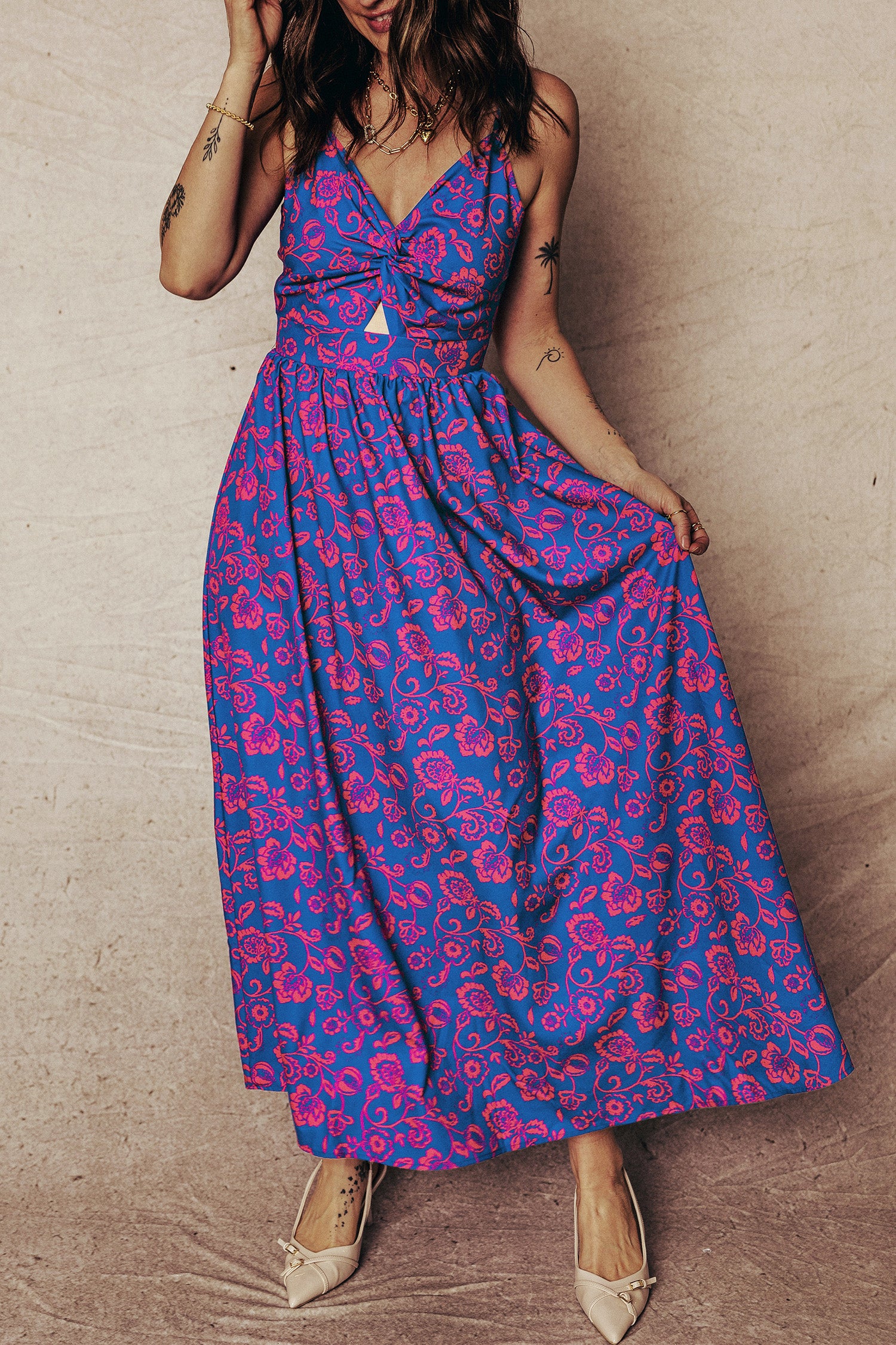 Women's Blue Floral Print Twisted V-Neck Tied Backless Maxi Dress at LivelyLooks