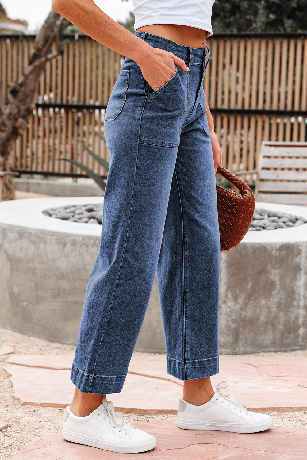Women's Women's Cropped High Rise Wide Leg Jeans 3 Colours Sizes 4-16 at LivelyLooks