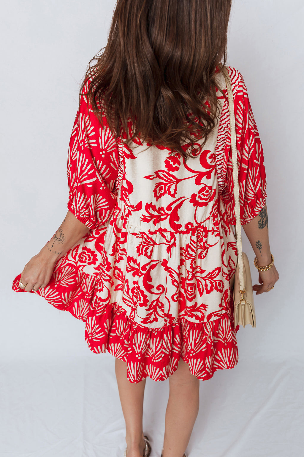 Women's Red Floral Collared V-Neck Half Sleeve Loose Mini Dress at LivelyLooks