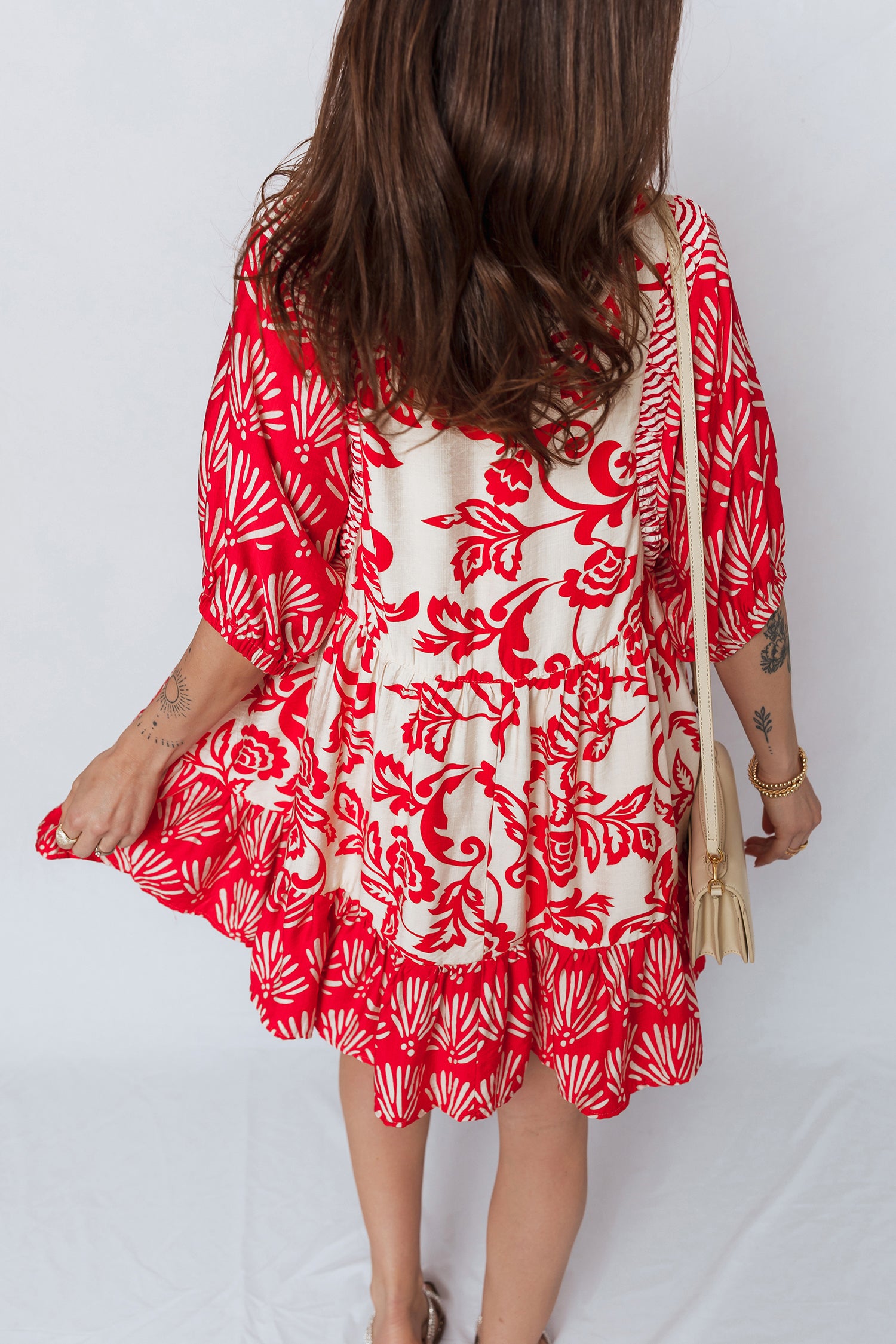 Women's Red Floral Collared V-Neck Half Sleeve Loose Mini Dress at LivelyLooks