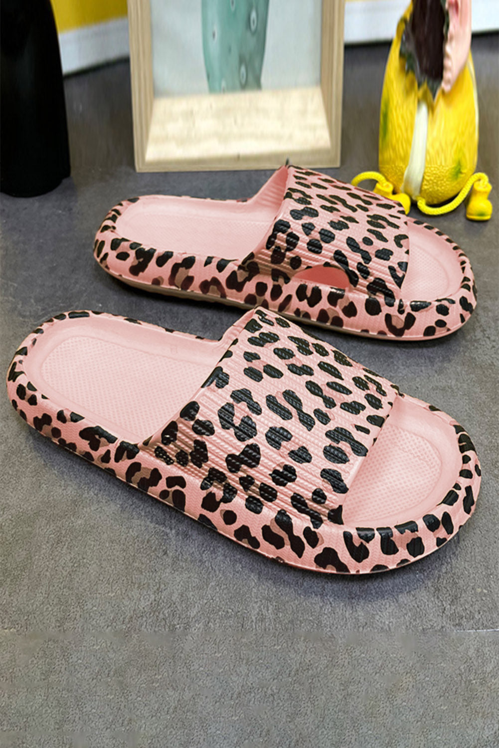 LivelyLooks Thick Sole Slip-On Sandals Sliders Black Pink Leopard Print EU36-43 women's fashion
