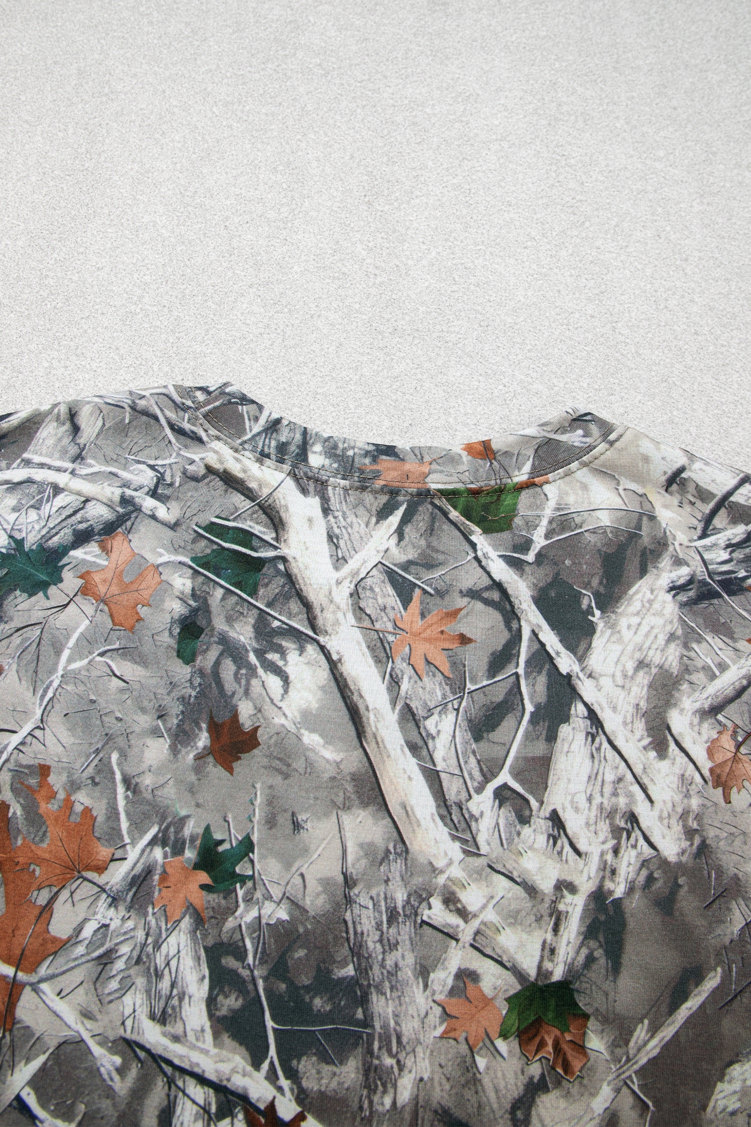Beige & Pink Camo Love Like Jesus Graphic Casual Tee