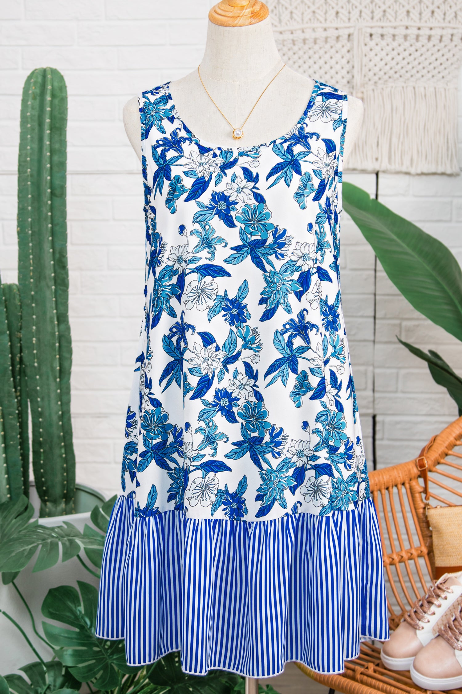 Sky Blue Floral U Neck Sleeveless Striped Ruffle Hem Patchwork Dress S-XL