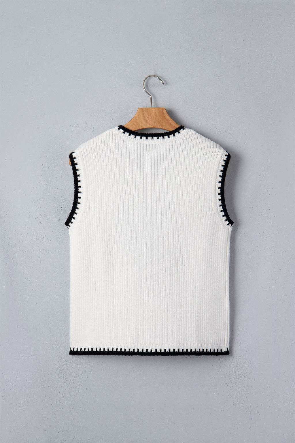 Women's White Rodeo Cowboy Contrast Trim Round Neck Sweater Vest at LivelyLooks