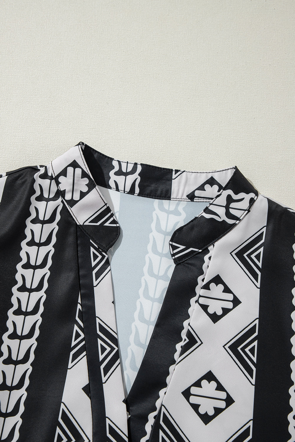Black Geometric Print V-Neck Ruffle Sleeve Mini Dress | High Waist