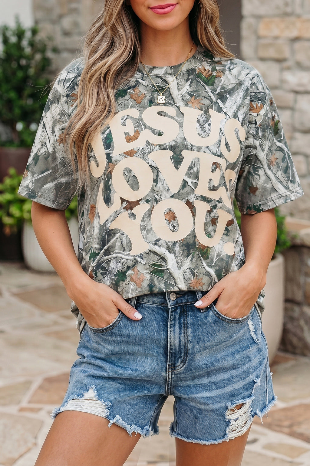 Beige & Pink Camo Love Like Jesus Graphic Casual Tee