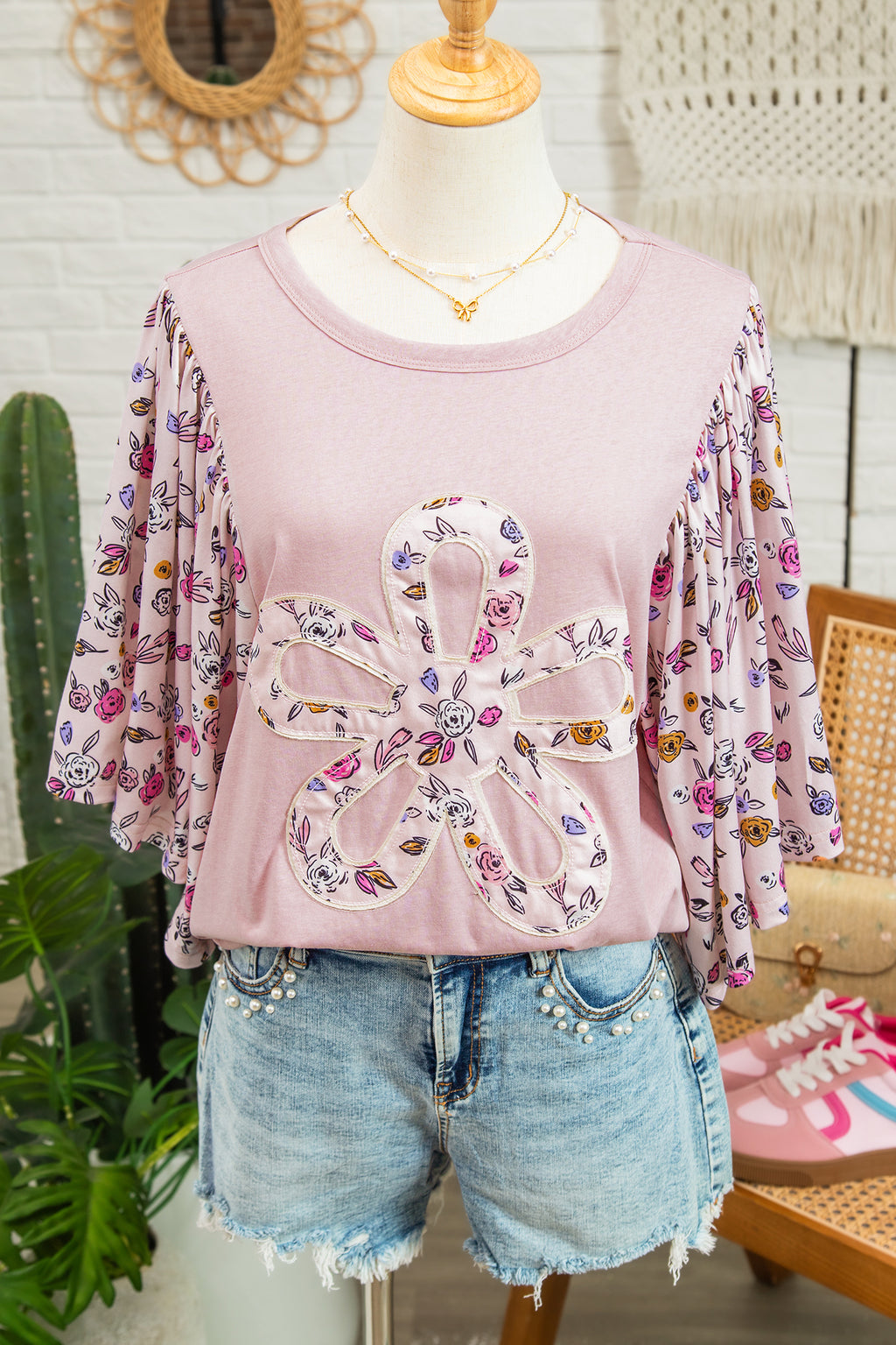 Women's Pink Contrast Floral Patched Flowy Half Sleeve Blouse at LivelyLooks