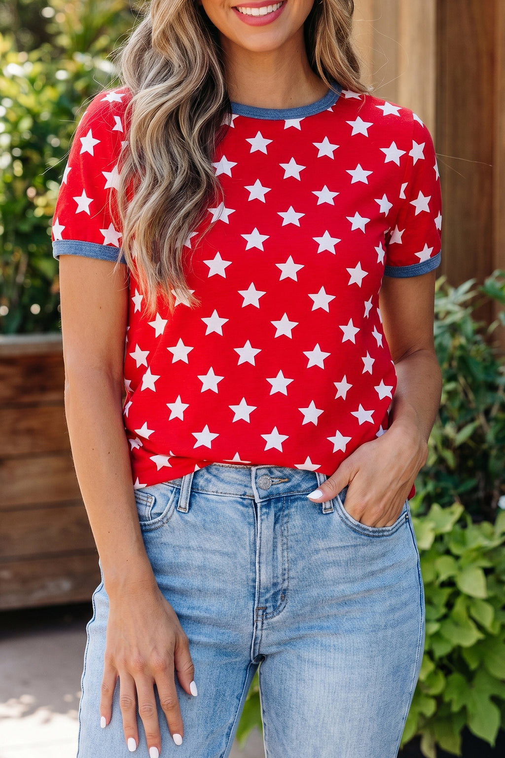 Women's Red Stars Print Colorblock Binding Tape Collar Cuff Viscose Tunic Top at LivelyLooks