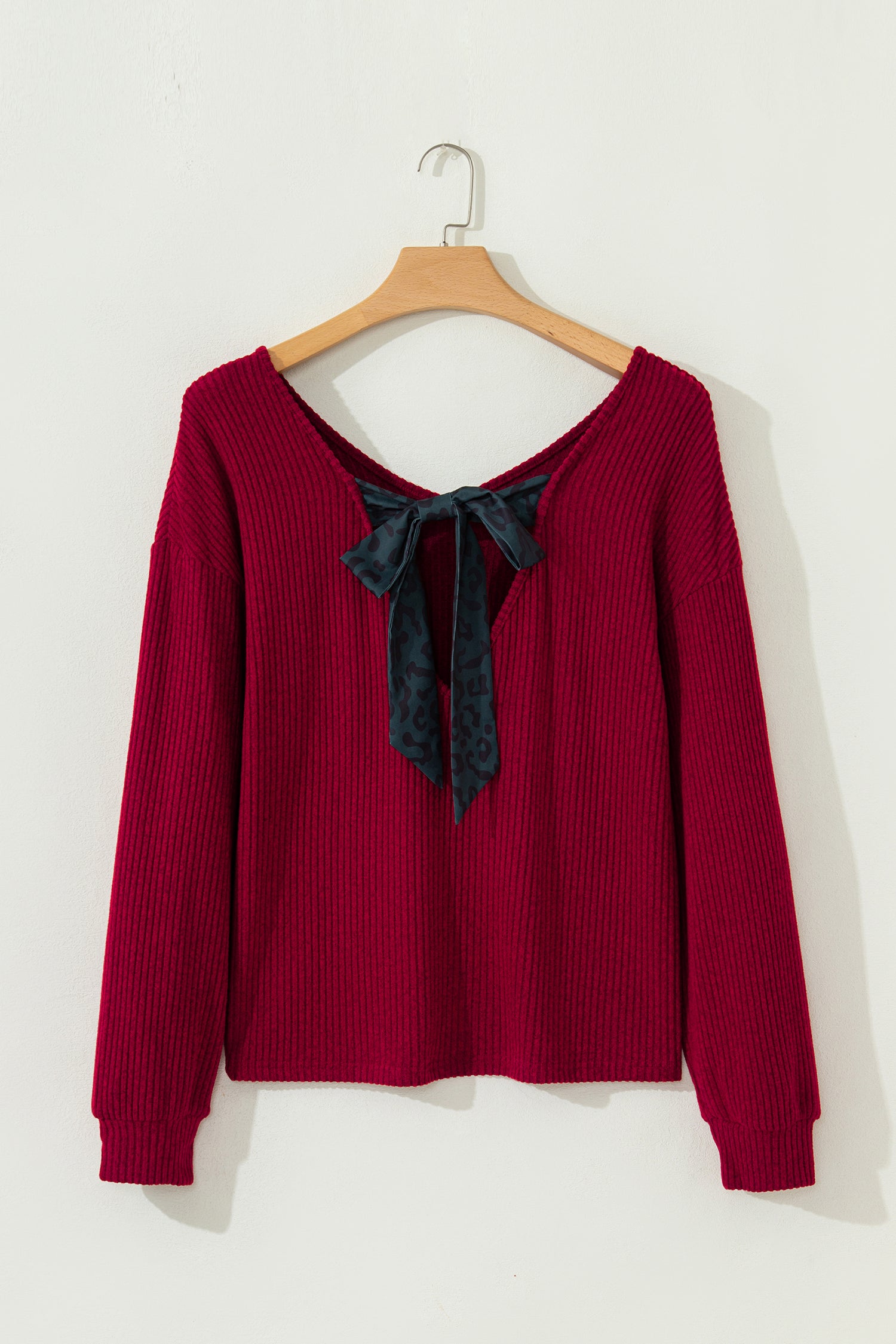 Ribbed V Neck Bow Back Drop Shoulder Long Sleeve Top | Red & Taupe