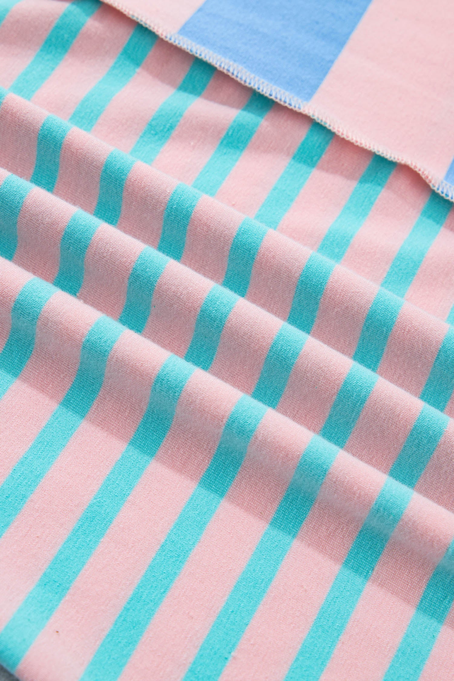 Striped Patchwork Exposed Seam Loose Short Set – Pink