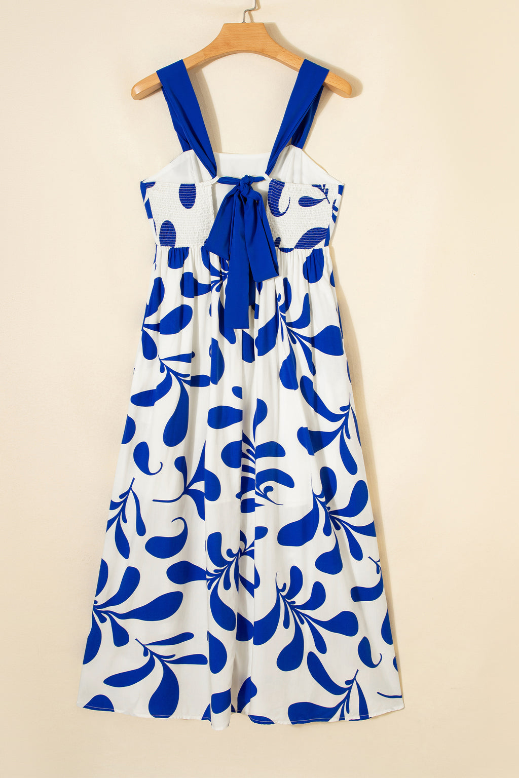 Women's Blue Floral Print Crisscross Tie Back Sleeveless Maxi Dress at LivelyLooks