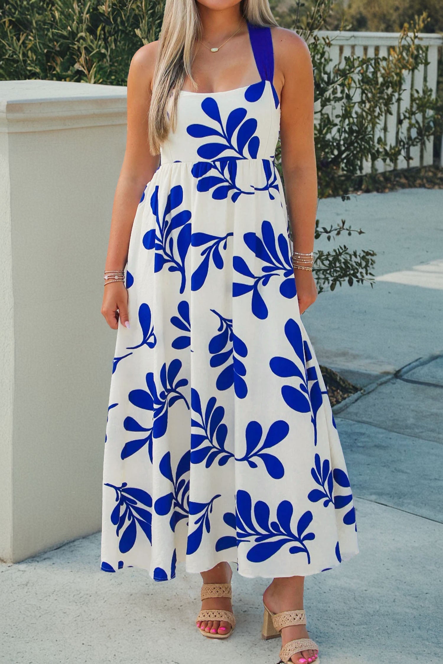 Women's Blue Floral Print Crisscross Tie Back Sleeveless Maxi Dress at LivelyLooks