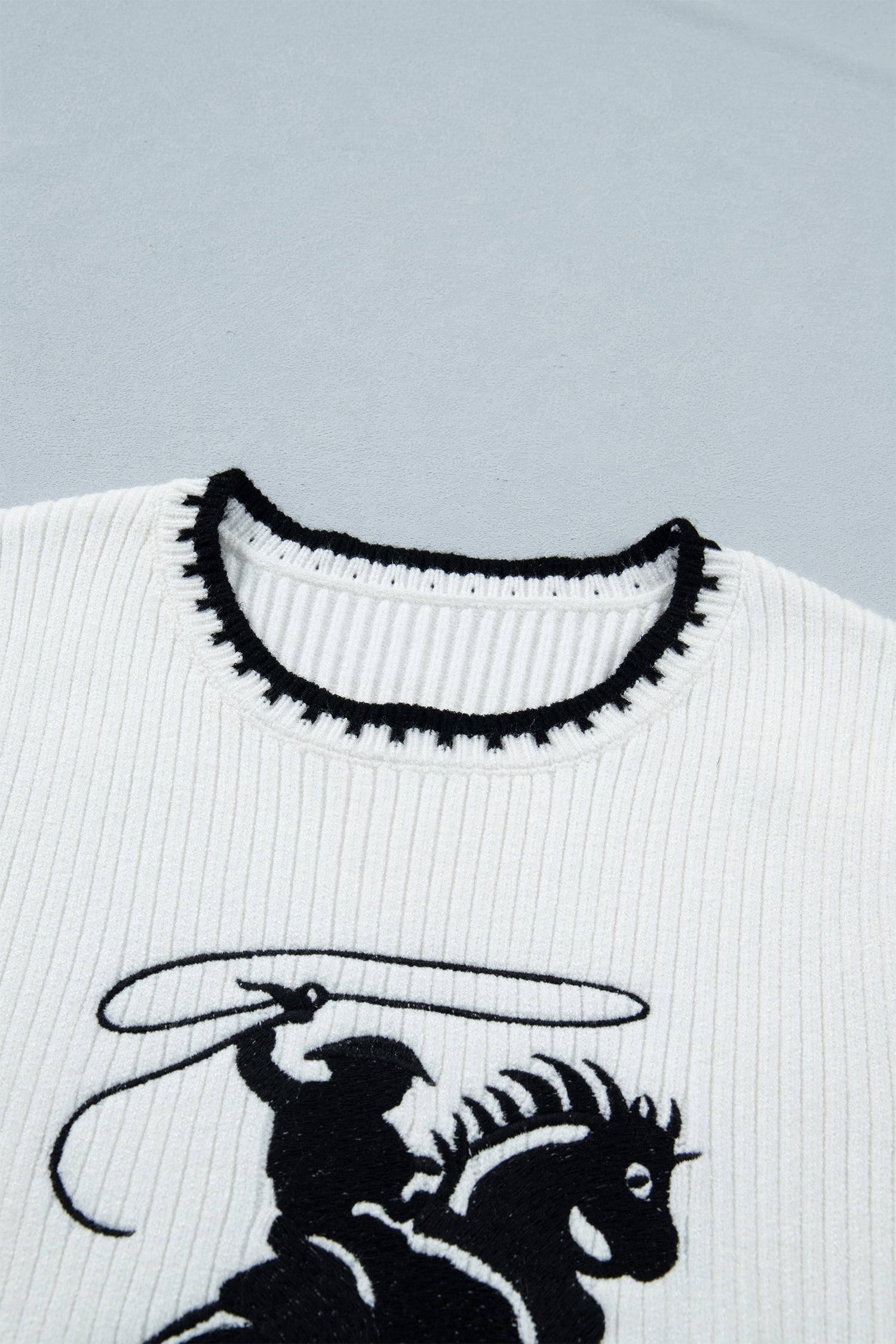 Women's White Rodeo Cowboy Contrast Trim Round Neck Sweater Vest at LivelyLooks