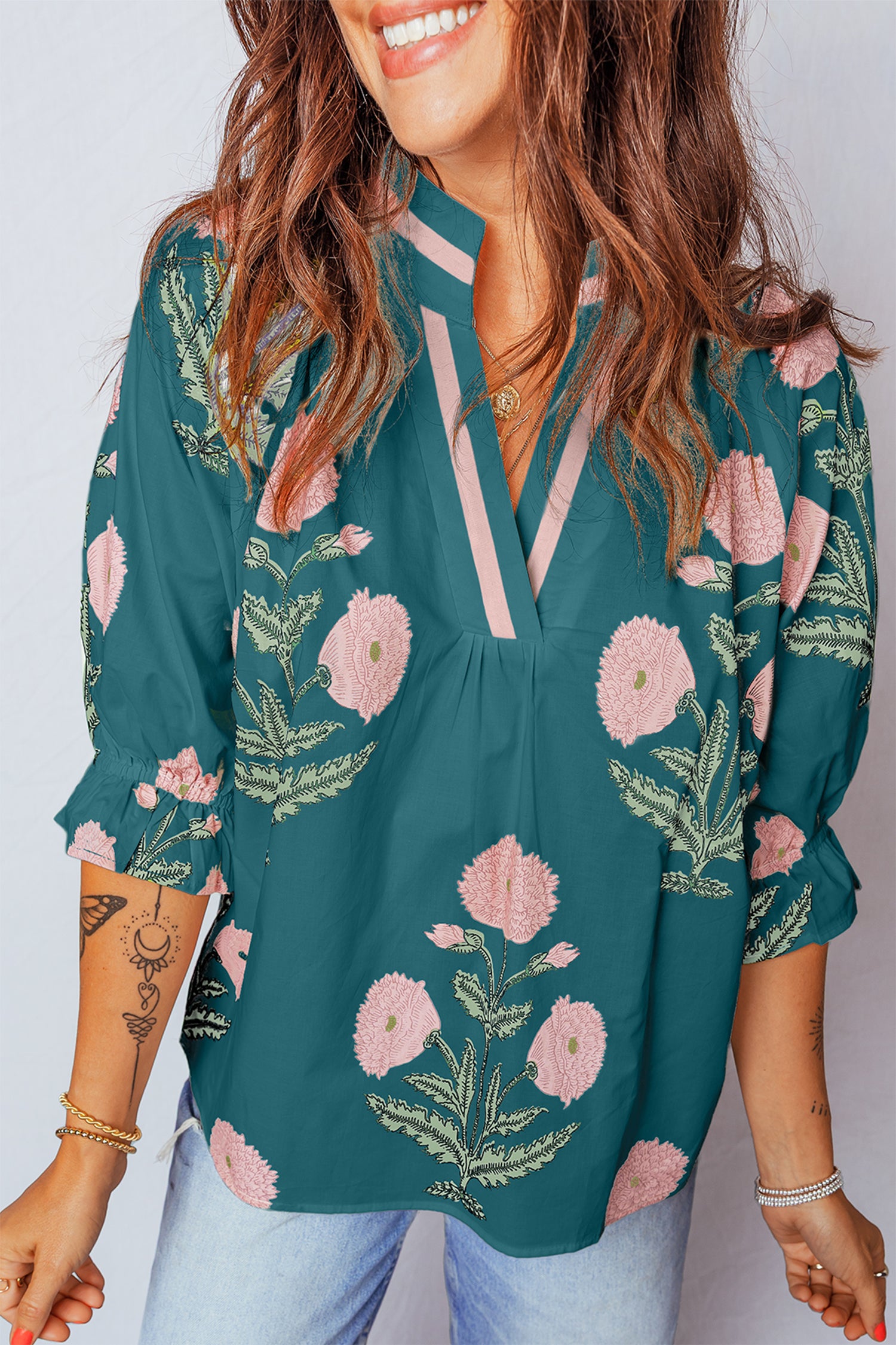 Women's Green Casual Wild Flower Print V Neck 3/4 Sleeve Blouse at LivelyLooks