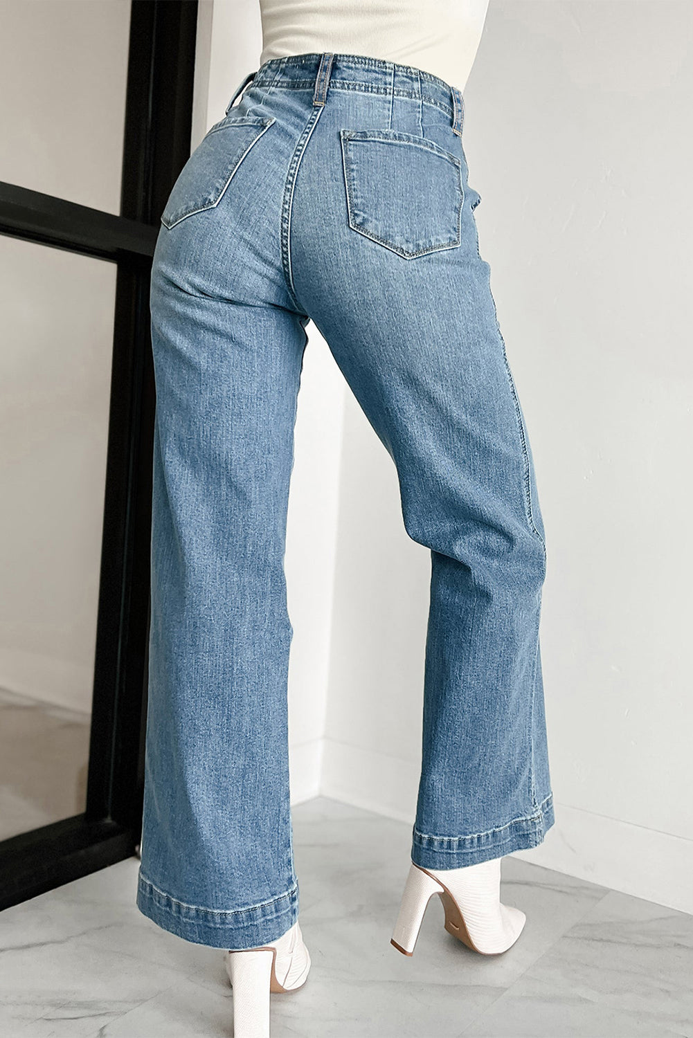 Women's Women's Medium Wash Straight Jeans Multi Button Loose Leg Sizes 6-16 at LivelyLooks