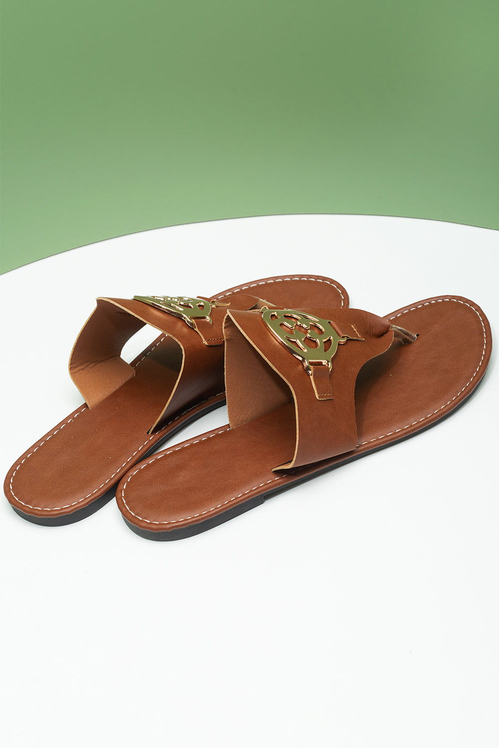LivelyLooks Brown Metal Decor PU Leather Thong Sandals Slip-On EU37-42 women's fashion