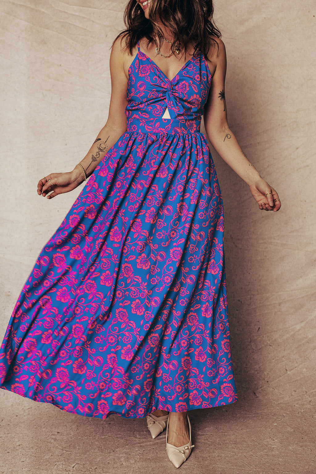 Women's Blue Floral Print Twisted V-Neck Tied Backless Maxi Dress at LivelyLooks