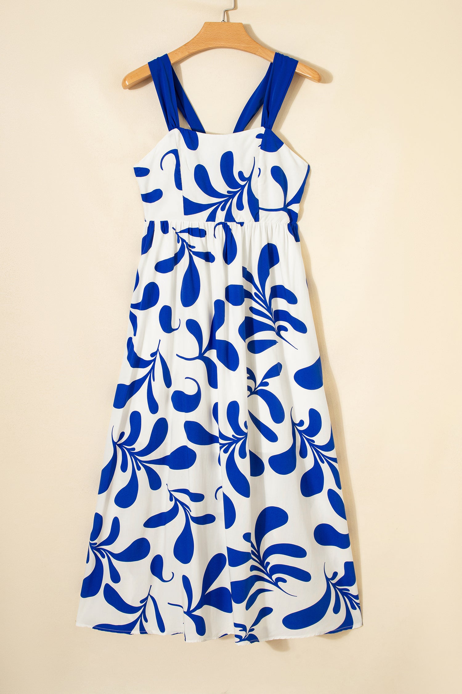 Women's Blue Floral Print Crisscross Tie Back Sleeveless Maxi Dress at LivelyLooks