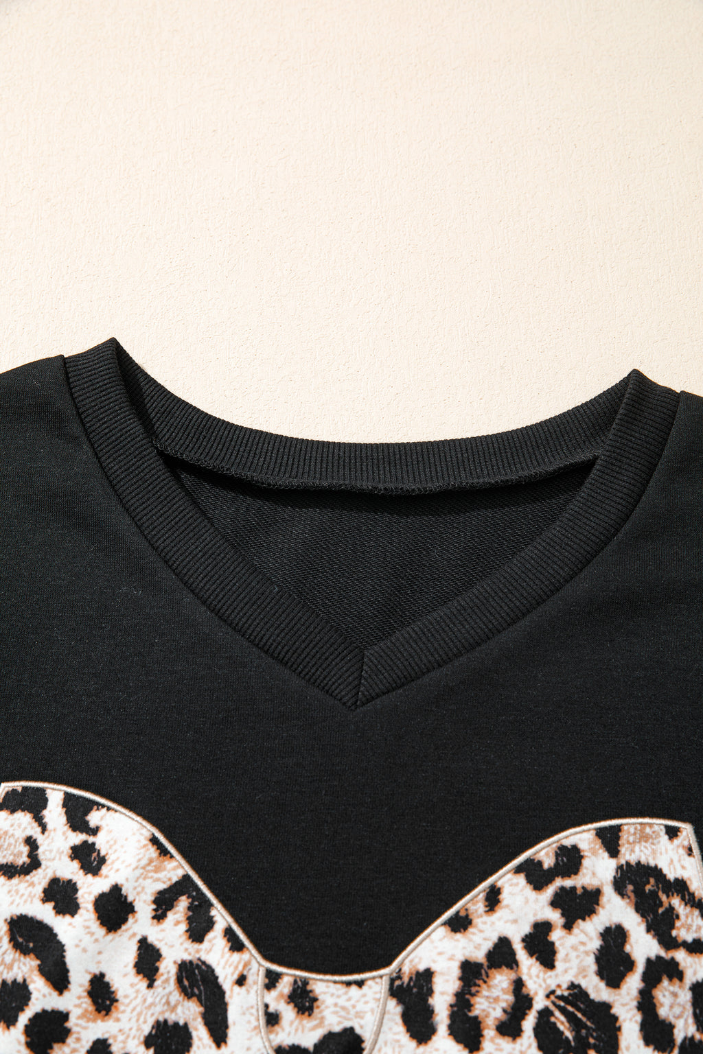 Women's White Black Leopard Bow V Neck Tee & Drawstring Shorts Set 2pcs S-XL at LivelyLooks