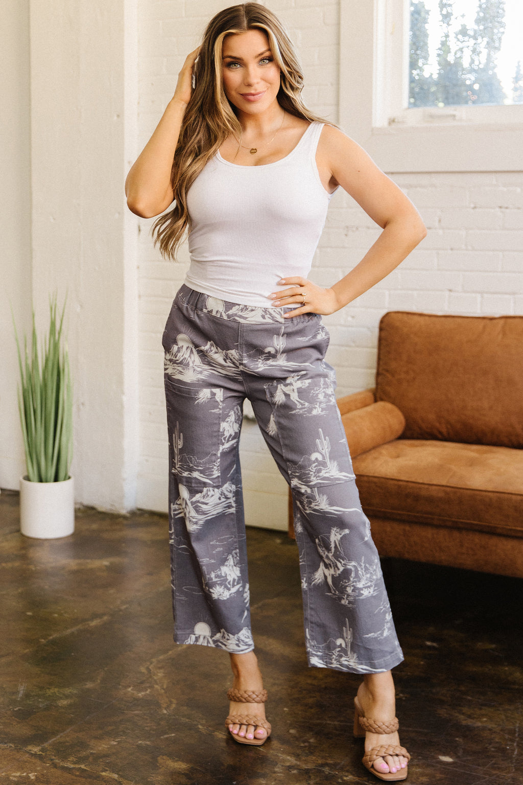 Women's Grey Wild West Print Straight Leg Jeans Elastic Waist UK 4-16