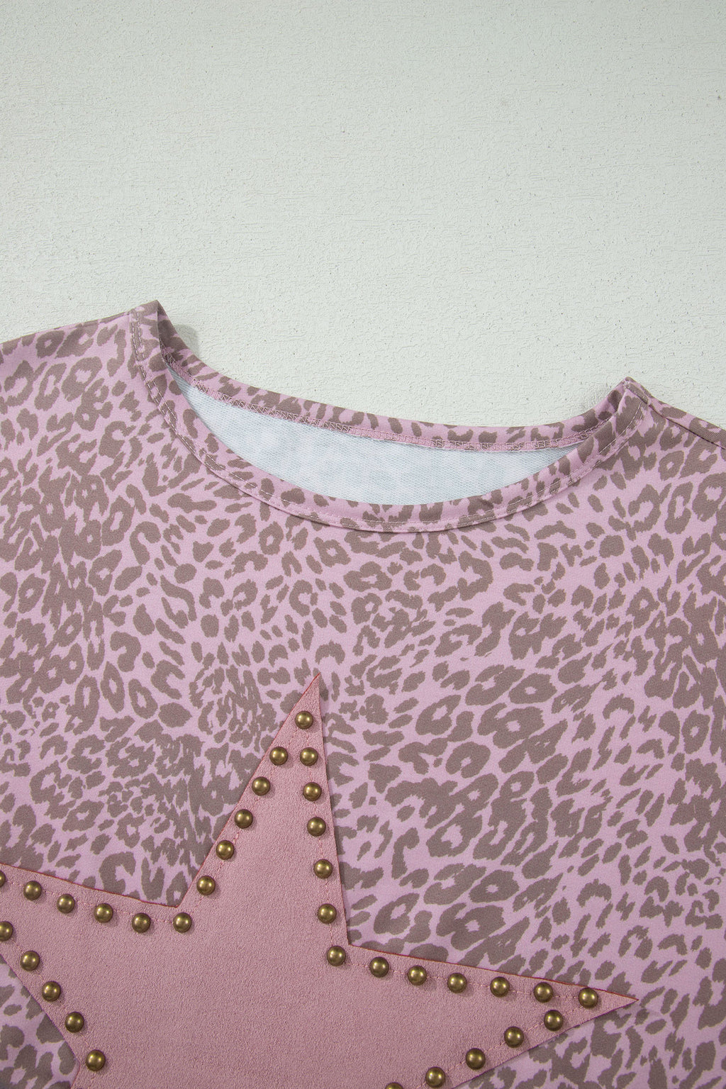 LivelyLooks Khaki Leopard Retro Studded Star Patch Loose Tee Animal Print T-Shirt Boho Top women's fashion