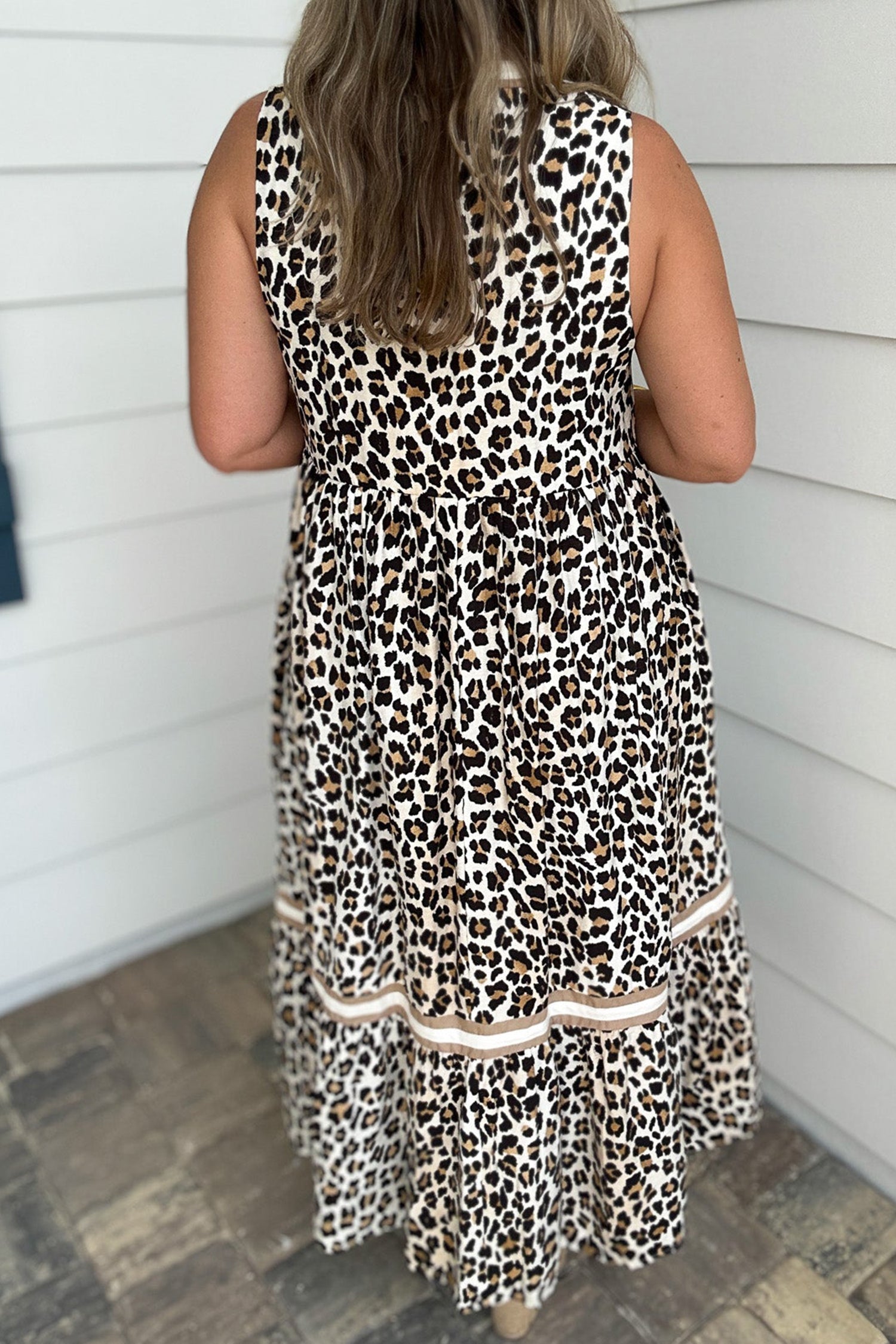 Women's White Leopard Print Colorblock Trim Sleeveless Midi Dress at LivelyLooks