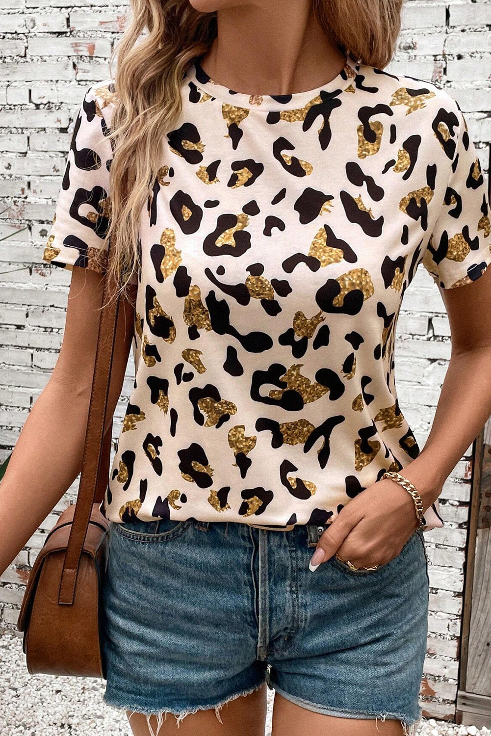 LivelyLooks Leopard Print Round Neck Casual T-Shirt women's fashion