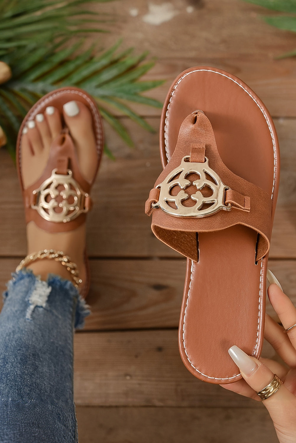 LivelyLooks Brown Metal Decor PU Leather Thong Sandals Slip-On EU37-42 women's fashion