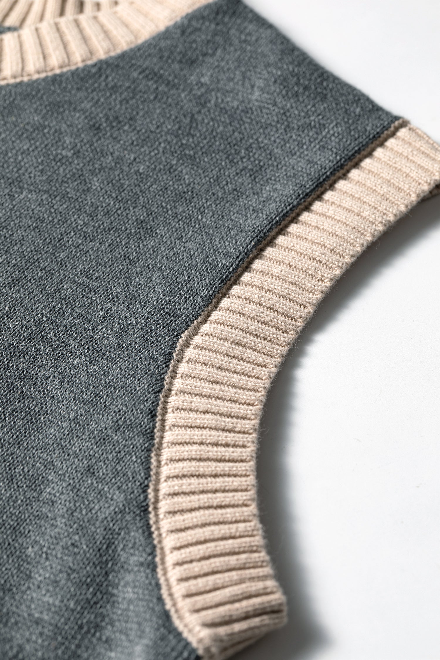 Western Print Colourblock Sleeveless Knit Vest | Khaki & Grey | UK 8–18
