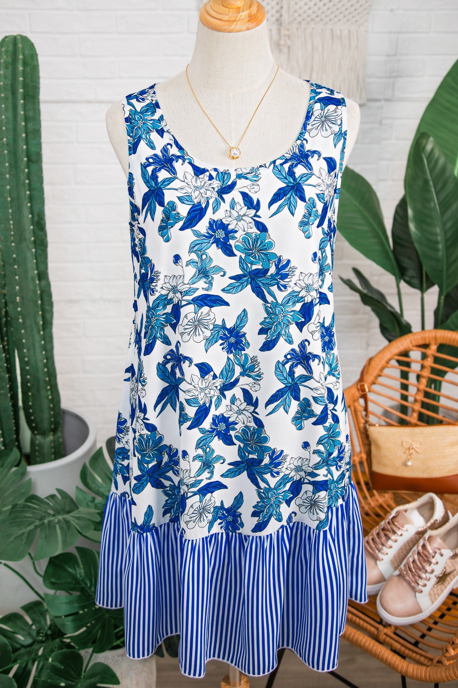 Sky Blue Floral U Neck Sleeveless Striped Ruffle Hem Patchwork Dress S-XL