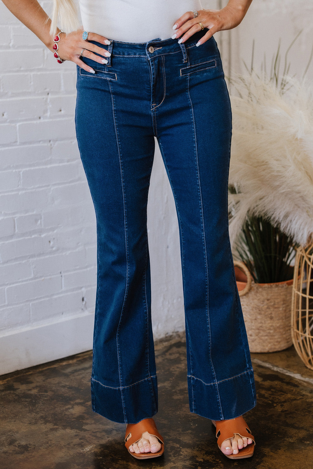 Women's Women's Deep Wash Straight Jeans Centre Seam Detail Sizes 4-16 at LivelyLooks