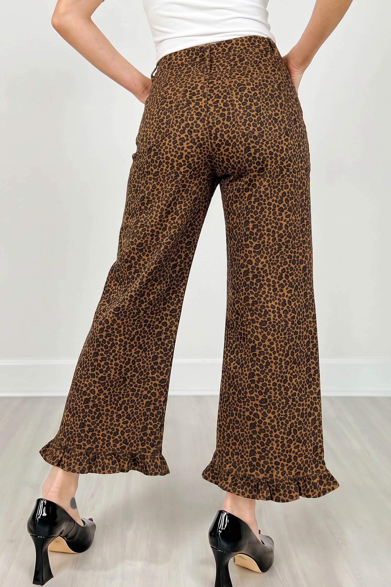 Brown Leopard Print Ruffled Hem Shift Jeans | UK 8–18