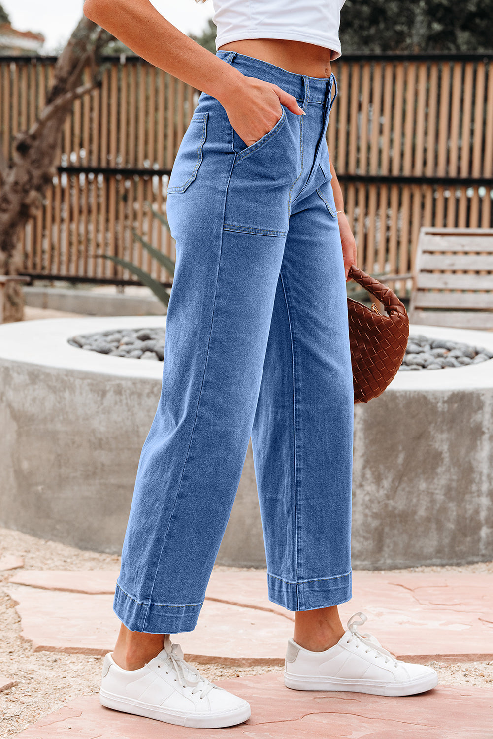 Women's Women's Cropped High Rise Wide Leg Jeans 3 Colours Sizes 4-16 at LivelyLooks